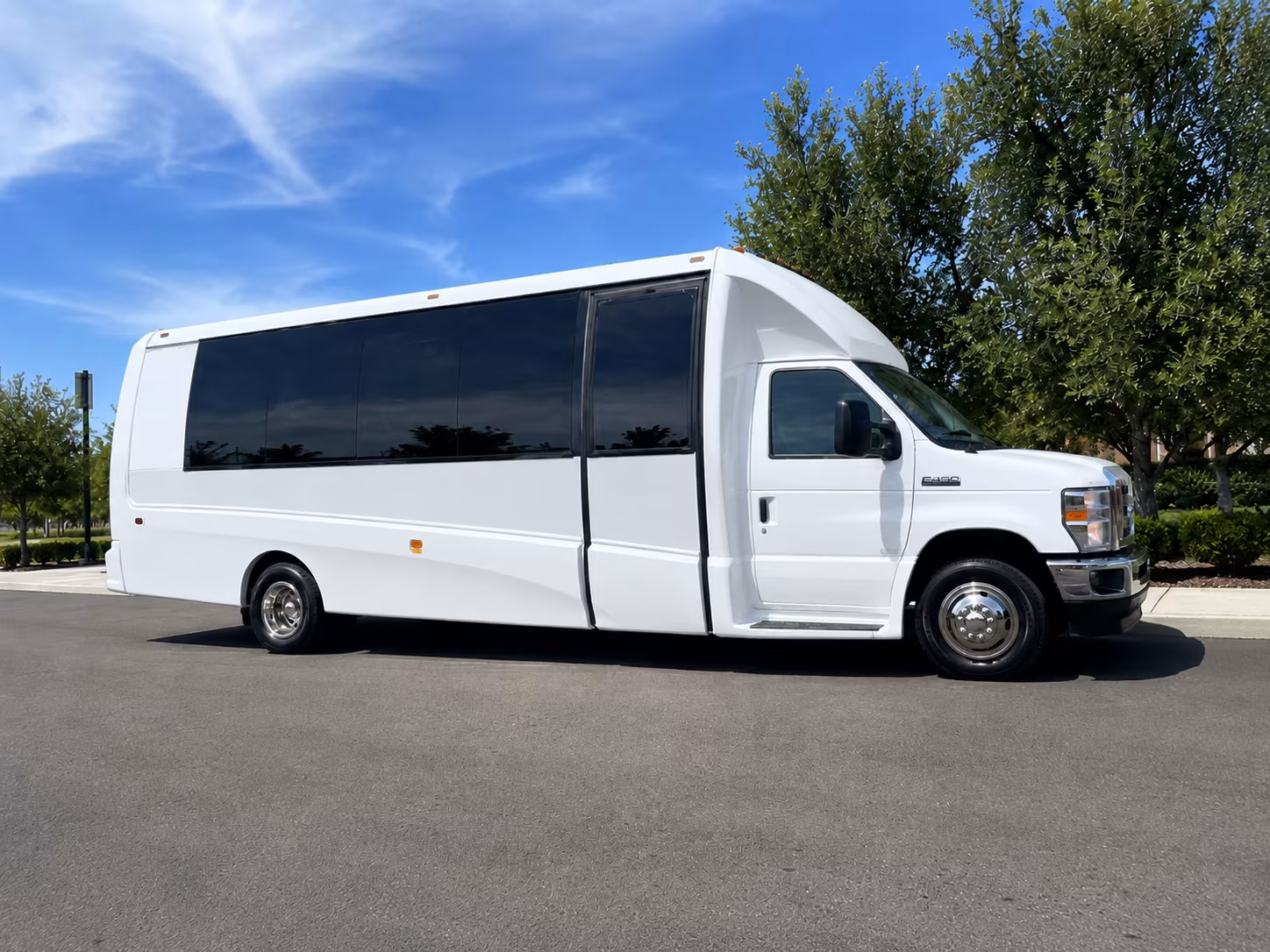 corporate airport transfer buses to ontario lax and san diego